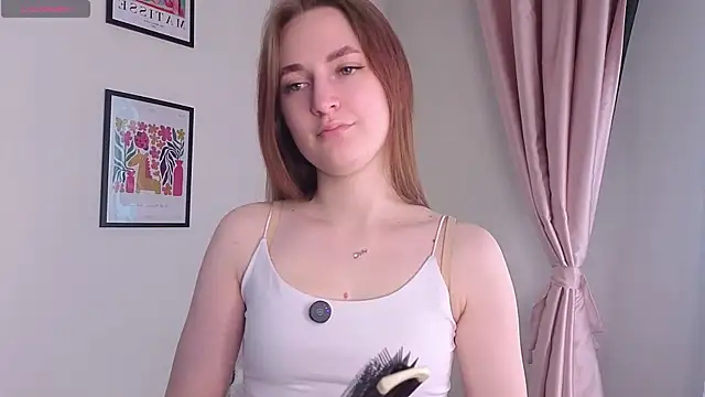 LeishaChamblee online show from June 25, 2026, 1:36 am
