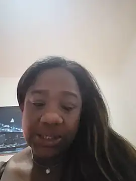 sweetebonny85 online show from May 27, 2026, 7:43 pm