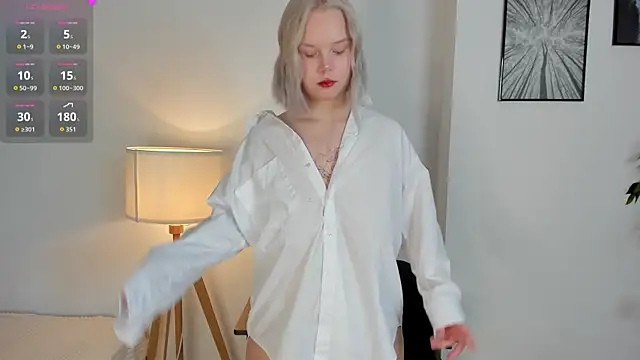 Snapshot of Shy_nikka_4you chatting on July 29, 2026, 2:22 am Shy nikka 4you online show from July 29, 2026, 2:22 am