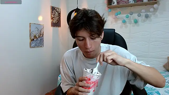 Marcoviolet online show from June 18, 2026, 7:41 pm