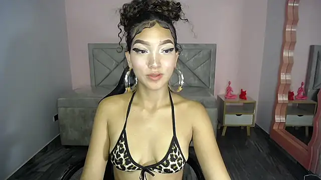 CamilaVixen ch online show from June 29, 2026, 8:52 pm