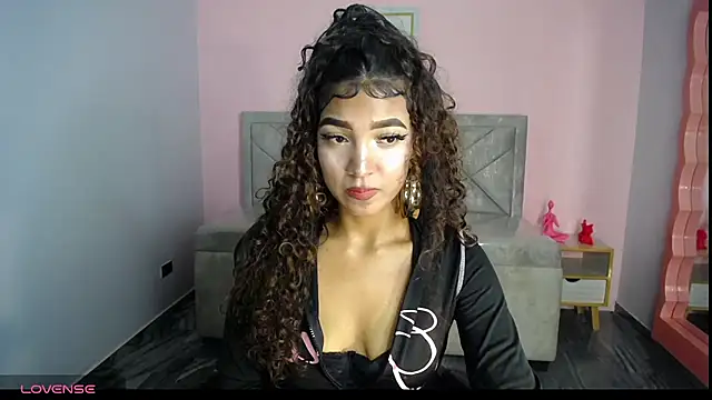 CamilaVixen ch online show from June 25, 2026, 8:25 pm
