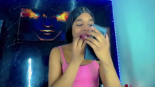 SaramyBigcock online show from July 17, 2026, 5:04 am