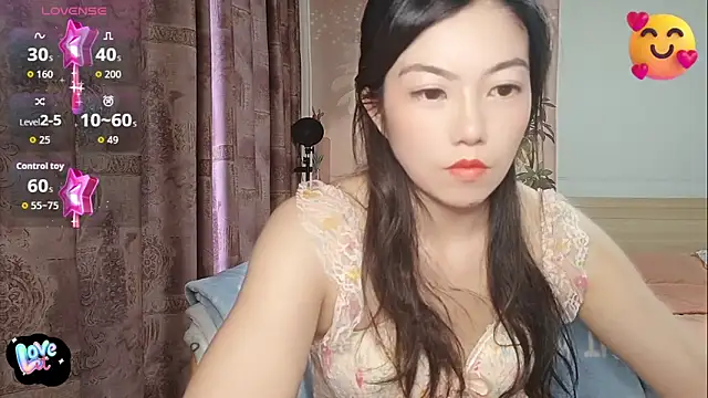 Snapshot of luluya-888 chatting on June 10, 2026, 9:43 am luluya-888 online show from June 10, 2026, 9:43 am
