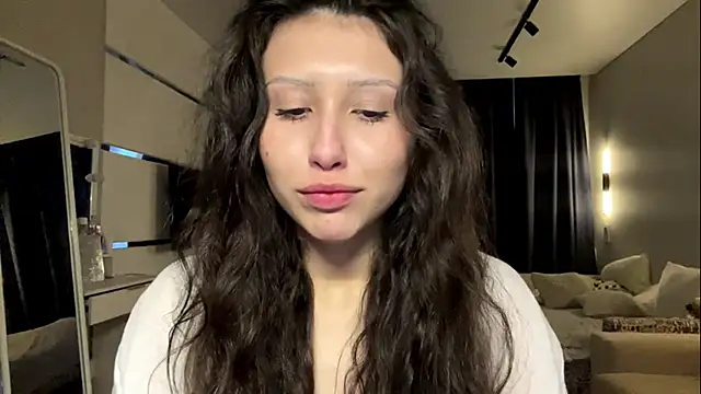 Alicekitty67 online show from June 7, 2026, 3:17 pm