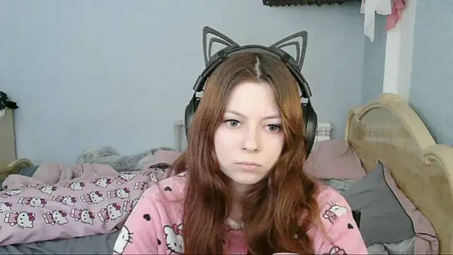 AlessiaViolet online show from June 27, 2026, 12:22 pm