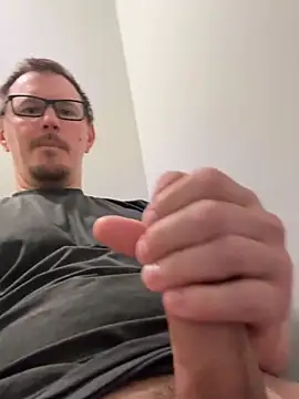 Hardpaul85 online show from July 19, 2026, 1:52 pm