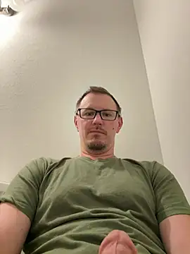 Hardpaul85 online show from July 3, 2026, 1:06 pm