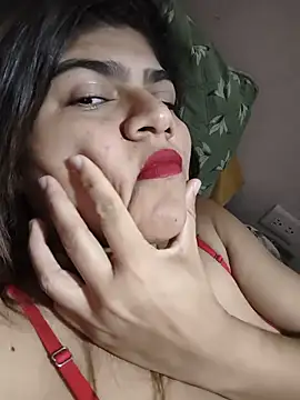 isabella 97 online show from June 9, 2026, 12:33 am