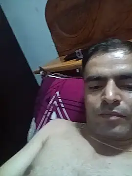 Snapshot of SexyBoy7703 chatting on July 1, 2026, 5:24 pm SexyBoy7703 online show from July 1, 2026, 5:24 pm