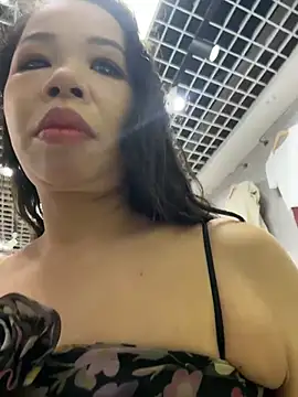 honghong mother online show from July 23, 2026, 1:19 am