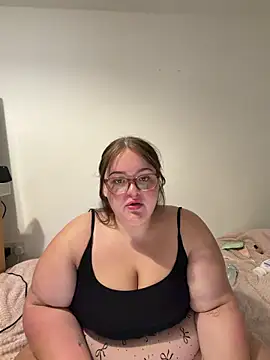 LillyMaexx online show from June 21, 2026, 10:04 pm