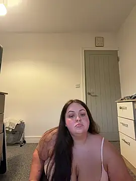 LillyMaexx online show from June 10, 2026, 9:05 pm