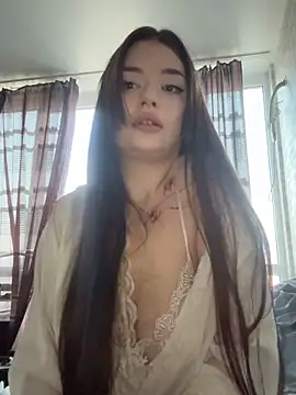 sexy-brunette77 online show from June 4, 2026, 5:50 pm