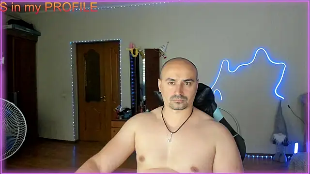 Snapshot of -SexyDaddy- chatting on June 3, 2026, 4:12 pm -SexyDaddy- online show from June 3, 2026, 4:12 pm