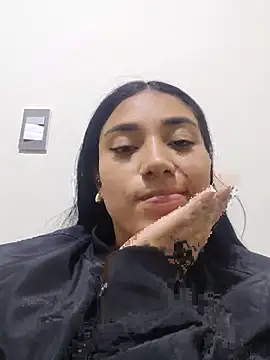 Amber-gold online show from June 3, 2026, 2:12 am