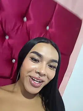  Tinaqueen online show from June 13, 2026, 2:31 am
