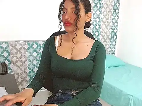 Snapshot of Isabellacarson chatting on June 1, 2026, 4:50 pm Isabellacarson online show from June 1, 2026, 4:50 pm