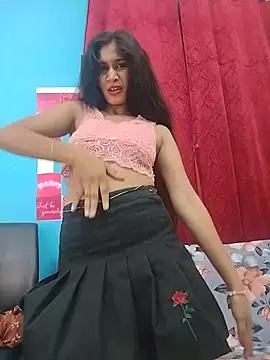 Naughty Kiara  online show from June 25, 2026, 4:21 am