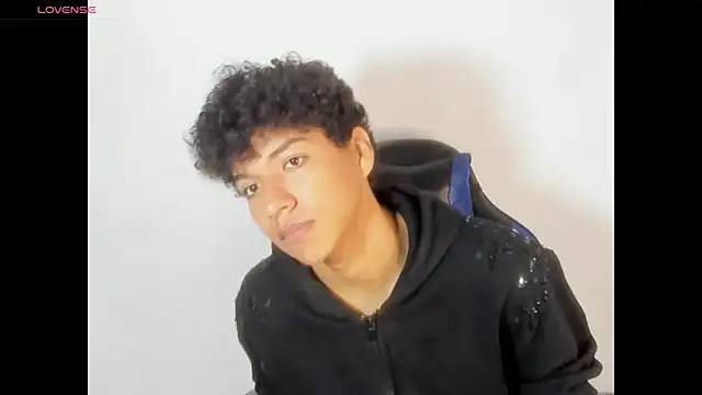 Maximiliano Young online show from July 21, 2026, 1:34 pm
