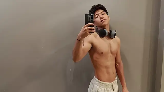 Maximiliano Young online show from July 20, 2026, 12:51 pm
