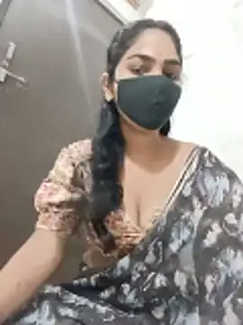 savita97567 online show from June 15, 2026, 3:44 pm