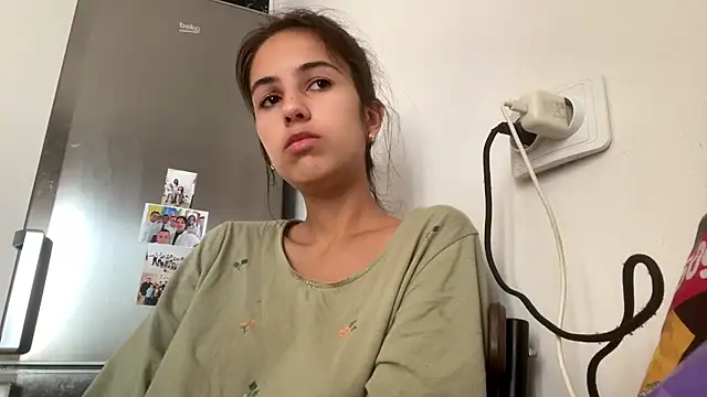 SindyKay online show from July 24, 2026, 5:03 am