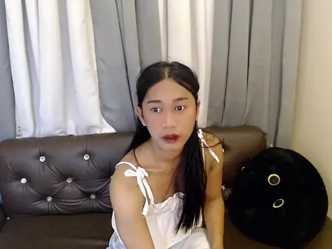 kyla pretty online show from July 10, 2026, 1:16 am