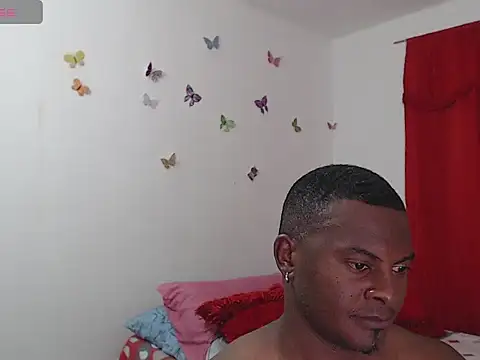 Snapshot of Caliente_in_passion chatting on June 25, 2026, 4:43 am Caliente in passion online show from June 25, 2026, 4:43 am