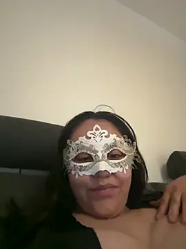 sweetcandygirl21 online show from June 18, 2026, 8:35 am