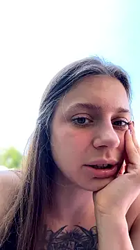 Eileenmurrr online show from July 20, 2026, 6:32 am