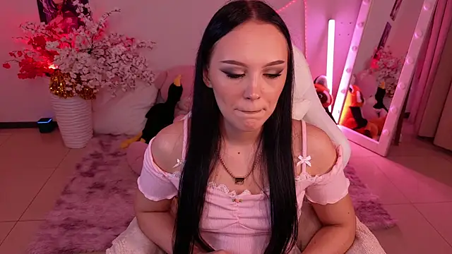 Cassadyy online show from June 25, 2026, 2:31 am