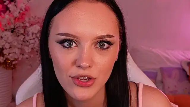 Cassadyy online show from June 25, 2026, 5:12 am