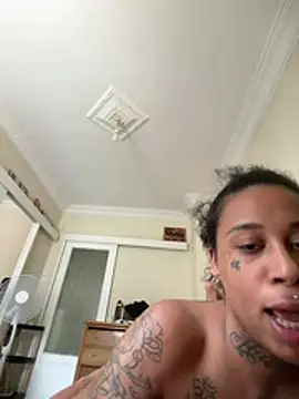 Kira nyxx online show from July 24, 2026, 11:28 am