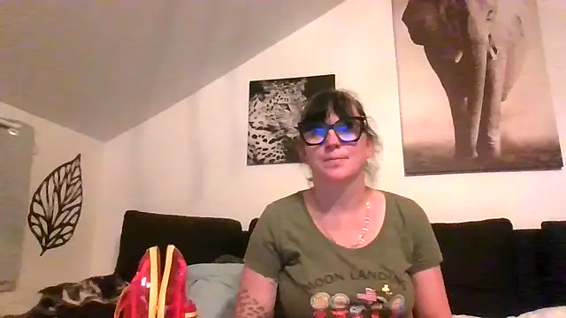 sexujuly88 online show from May 29, 2026, 9:32 pm