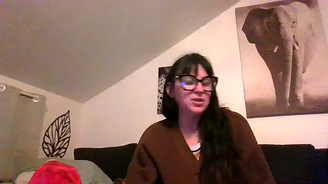 sexujuly88 online show from April 8, 2026, 9:49 pm