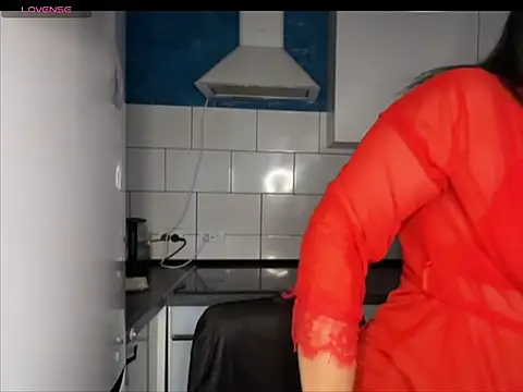 Annbigass online show from June 1, 2026, 3:18 am