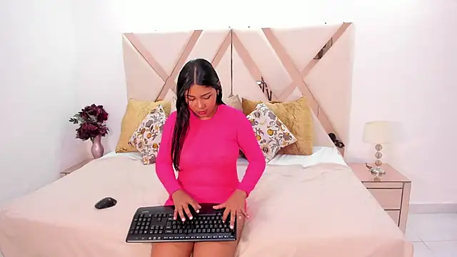 felisiacooper online show from June 22, 2026, 12:46 pm