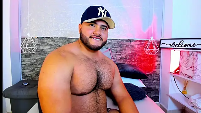 apolorusso online show from August 7, 2026, 7:58 am