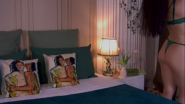 HornyPriestess online show from June 12, 2026, 7:28 am
