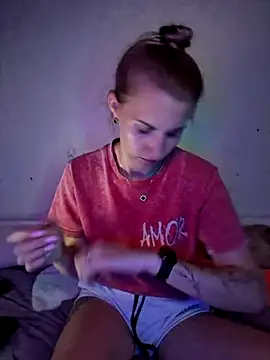 carolinaXlove online show from June 25, 2026, 9:20 pm