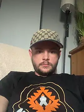 Ronnie153 online show from July 21, 2026, 4:58 am
