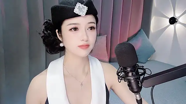 Momo-Wow online show from July 7, 2026, 6:16 am