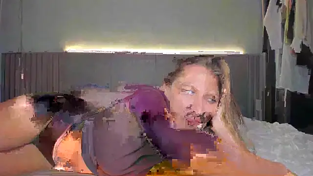 Snapshot of SofiClimbing chatting on February 22, 2026, 11:56 am SofiClimbing online show from February 22, 2026, 11:56 am