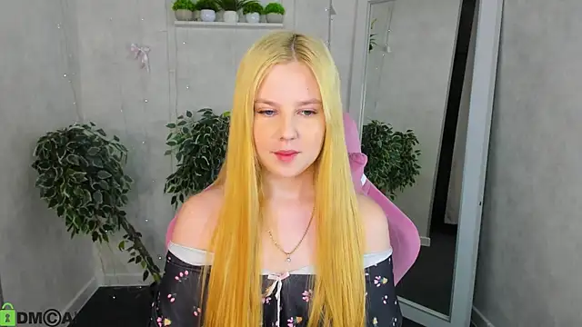 Violeta Paul online show from July 29, 2026, 12:10 am