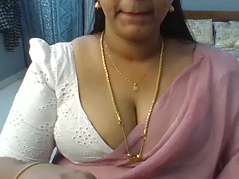 Tamil hot Meenu online show from July 30, 2026, 2:16 pm