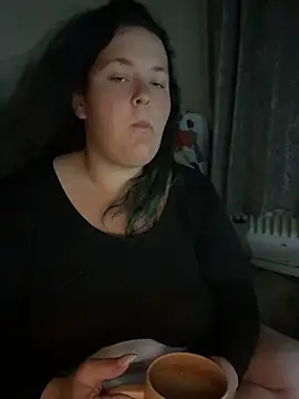 CurvyScarlett69 online show from July 5, 2026, 1:43 am