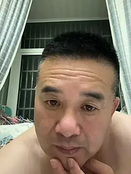 woailllll online show from June 11, 2026, 1:41 pm
