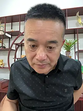 woailllll online show from June 7, 2026, 6:29 am