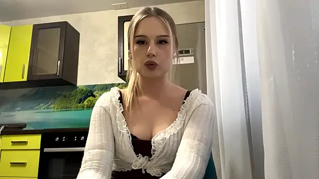 YelledBlink online show from June 10, 2026, 10:05 am